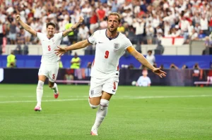 OK9: Anh thắng 4-2, giấc mơ 1966 và kỷ lục Harry Kane